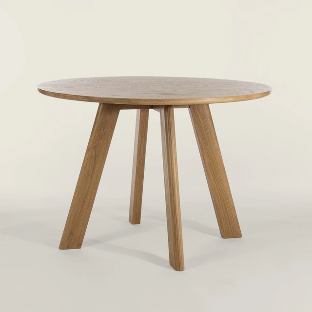 Round dining table