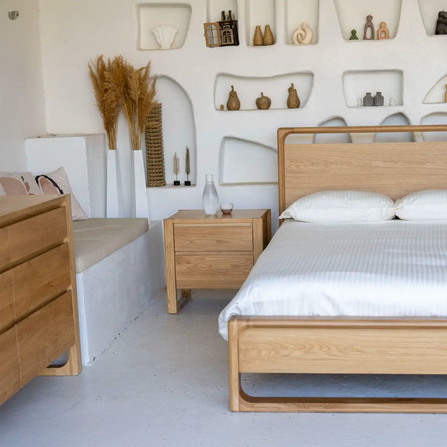 Avon Bed