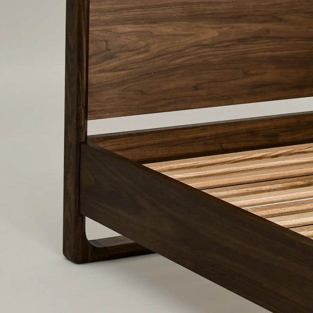 Avon Bed
