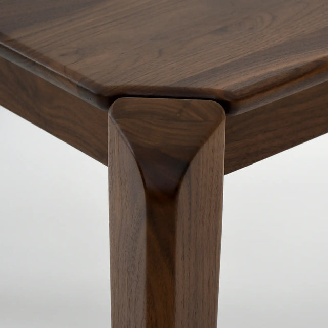 Flo Extendable Table