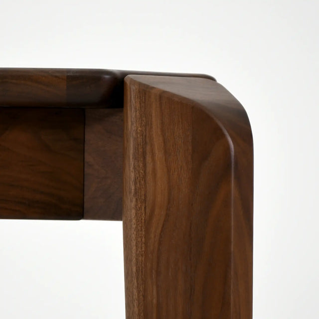 Flo Extendable Table