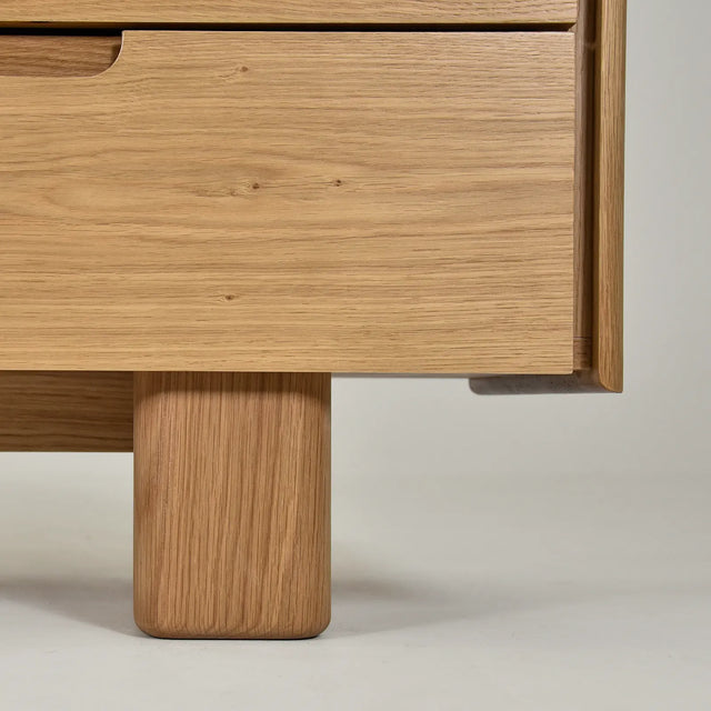Sera Dresser