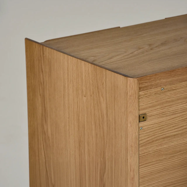 Sera Dresser