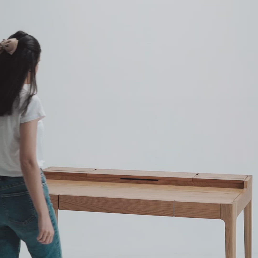 Nova Desk – Moss Design