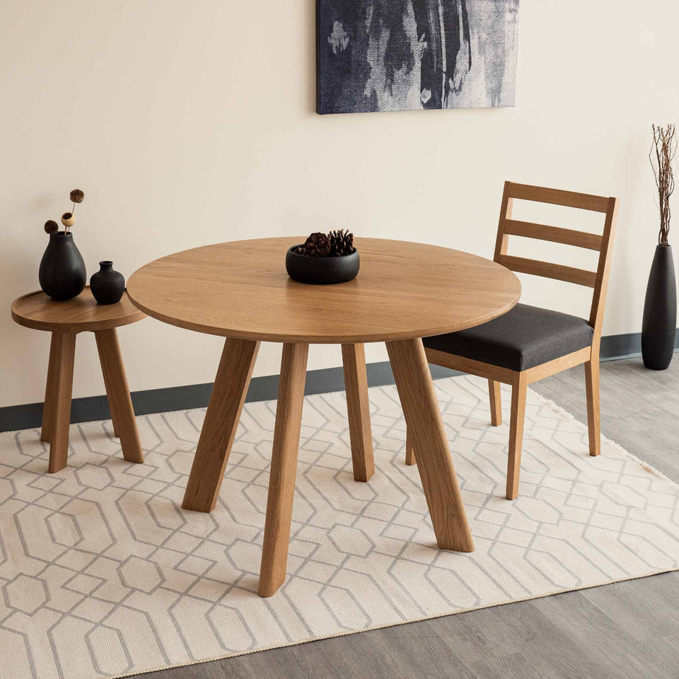 Round Extendable Dining Table Made of Oak and Steel MÅNE 