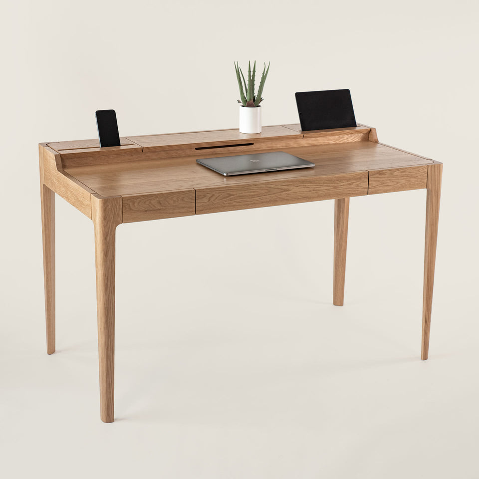 Nova Desk – Moss Design